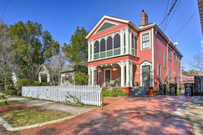 Vibrant NOLA Retreat - 2 Mi to Bourbon Street